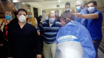 عبر الإذاعة الداخلية.. مدير مستشفى تمي الأمديد يعلن شفاء ٢٧ حالة كورونا