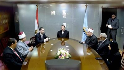 محافظ كفرالشيخ يعزي أسرة شهيد الشهامة منقذ المواطنين من الغرق