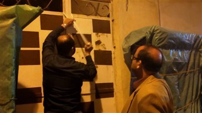 غلق وتشميع مقهى بدمنهور لمخالفته قرار الغلق