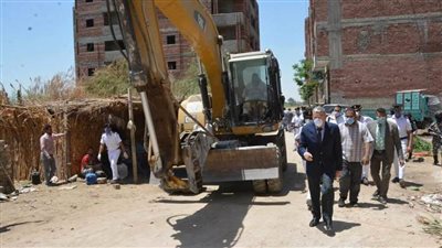 بعد أبوفليو ودماريس.. محافظ المنيا يقود حملة لإزالة العقارات المخالفة بحي غرب 