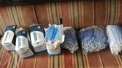 ضبط ٣٥٠ كمامة مجهولة المصدر داخل صيدليتين بالدقهلية