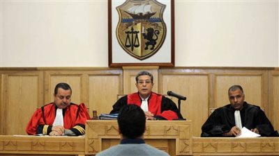 موجة من الغضب في تونس ضد فتاة بتهمة الإساءة للقرآن الكريم