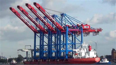 23 سفينة إجمالي الحركة بموانئ بورسعيد