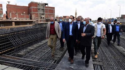 رئيس الوزراء يتفقد عددا من الكباري بطريق بنها المنصورة وأعمال إنشاء كوبري قلما العلوي
