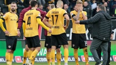 وضع فريق ألماني في الحجر بعد إصابة لاعبين بكورونا