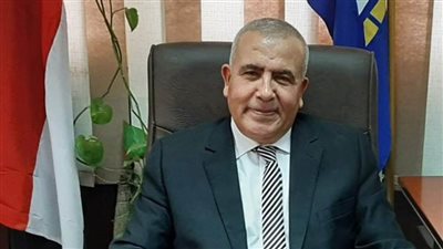 وكيل تعليم دمياط يتابع تسليم المشروعات الطلابية