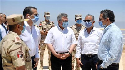 العناني يزور مدينة الجلالة