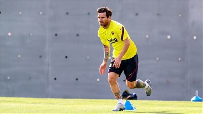 برشلونة يستأنف تدريباته (صور)