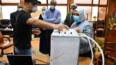 باحث بجامعة القناة يبتكر جهاز تنفس صناعي