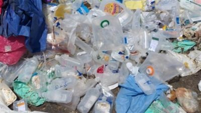 ضبط 4 أطنان نفايات طبية خطرة 