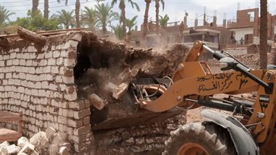 كفر الشيخ تزيل التعديات على الأراضي الزراعية