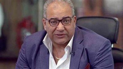 بيومي فؤاد يكشف حقيقة وصفه 