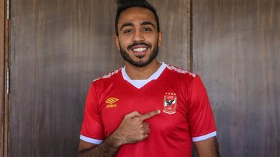 «كهربا» يسخر من شائعة رحيله عن الأهلي