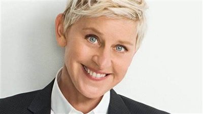 الممثلة الأمريكية إلين ديجينيرز تجمع 5 ملايين دولار لحماية الغوريللا في رواندا