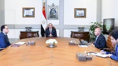 عاجل.. الرئيس السيسي يوجه بسرعة الانتهاء من خطة تطوير شبكة السكك الحديدية