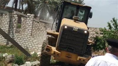 إزالة 12 حالة تعدٍ على الأراضي الزراعية وأملاك الدولة بالبحيرة