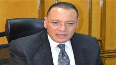 توزيع 3372 كارت فيزا على مستحقي 