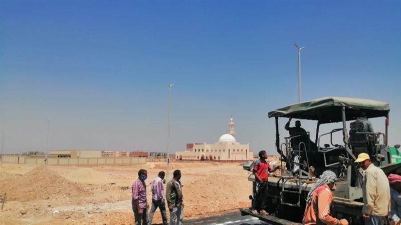 رصف الطرق بمنطقة