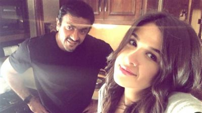 أحمد العوضي: هذا رد فعل ياسمين عبد العزيز على تجسيدي عشماوي