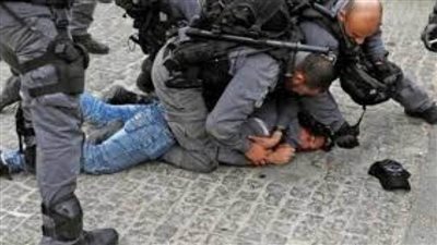 فلسطين: الاحتلال الإسرائيلي يعتدي على المصلين أثناء صلاة العيد عند باب الأسباط