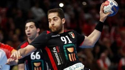 نجم فراعنة اليد المحترف بفرنسا: أسعى لتقديم الأفضل