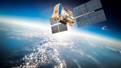 بالفيديو.. الأقمار الصناعية ترصد انقسام المجال المغناطيسي وقلب أقطاب كوكب الأرض 