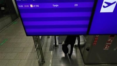 هبوط أول طائرة تقلّ موظفين أوروبيين في الصين منذ إغلاق حدودها