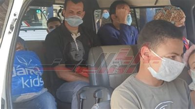 مواقف القليوبية تلتزم بارتداء الكمامات 