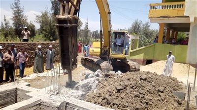 حملات مكثفة لإزالة التعديات علي الأراضي الزراعية بكفرالشيخ 