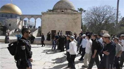 عاجل.. 75  صهيونيا يقتحمون باحات المسجد 