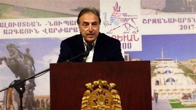 رئيس الجمعية الأرمنية يشيد برواية «الباشا»: سيرة «نوبار»
