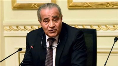 وزير التموين: عدم السماح بدخول المواطنين المحال التجارية دون ارتداء 