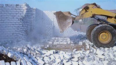 إزالة 7 حالات تعدٍ على أراضي زراعية وأملاك دولة بالبحيرة