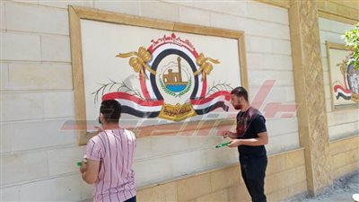 بأيدي الطلاب.. أعمال فنية لتجميل سور مستشفى بنها الجامعي
