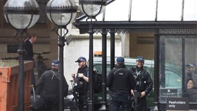 الشرطة البريطانية: إصابة 4 أشخاص بالرصاص في شمال لندن