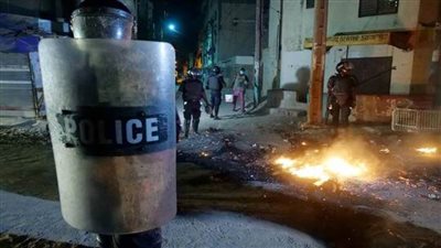 السنغال.. متظاهرون يشتبكون مع الشرطة احتجاجا على قيود كورونا