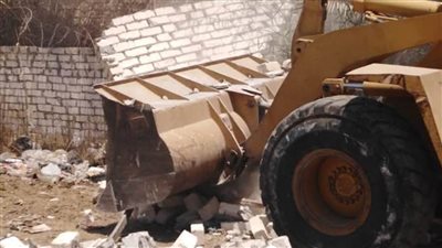 إزالة 14 حالة تعد بالإسماعيلية