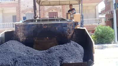 كفرالشيخ تستكمل رصف شبكة الطرق 