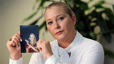 القاصر اللعوب تهز عرش المملكة