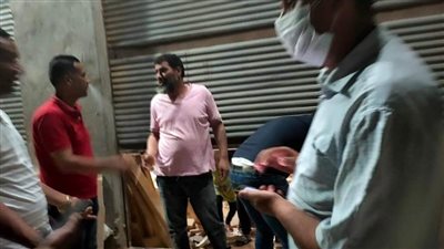 غلق وتشميع 17محلا لمخالفتها قرار الحظر بكفر الدوار