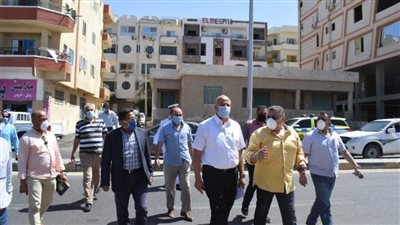 محافظ البحر الأحمر يوجه بسرعة تسليم بديل العشوائيات