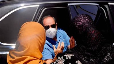 بالصور ..الرئيس السيسي يتفقد مشروع الأسمرات٣