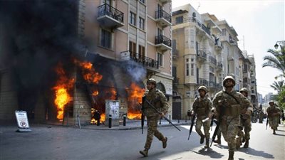 مواجهات عنيفة ليلا بين المحتجين والجيش شمالي لبنان