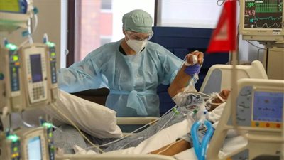 فاتورة مستشفى بمليون دولار كادت تقتل أمريكيا نجا من براثن كورونا