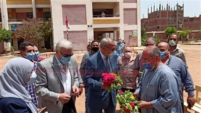 بوابات لتعقيم لجان امتحانات الثانوية العامة بالقليوبية