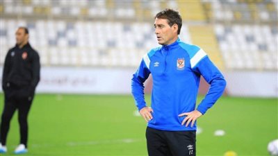 فايلر ينتظر فحوصات رباعي الأهلي عبر واتس آب