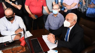 الغضبان يتابع  امتحانات الثانوية العامة عبر الفيديوكونفرانس