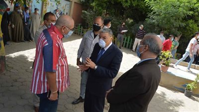 محافظ المنيا يحيل مسؤول اللجنة الثلاثية وملاحظا للتحقيق خلال تفقده لجان الثانوية العامة