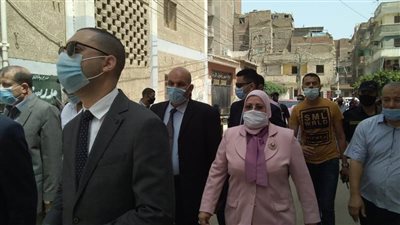 محافظ كفرالشيخ ووكيلة التعليم يتفقدان لجان الامتحانات 