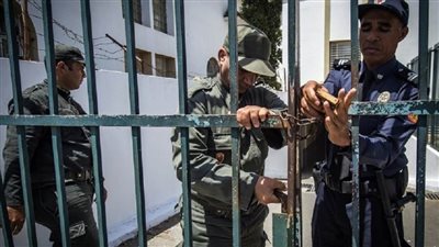 المغرب.. قاتل جديه ينتحر في سجنه